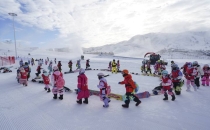 财经聚焦丨北方多地开启冰雪假期 溢出效应持续释放